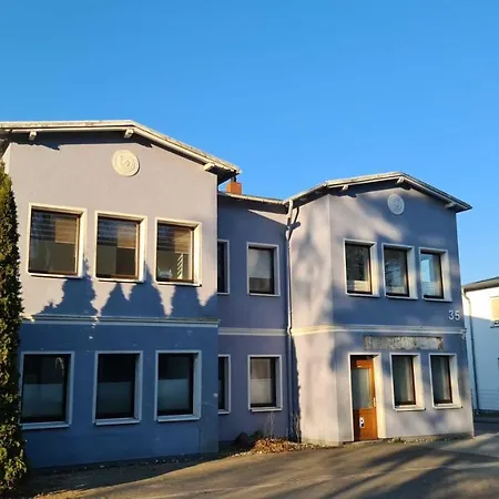 Haus 4 Jahreszeiten- Sommer Mit Terrasse Und Bio-kamin Karlshagen