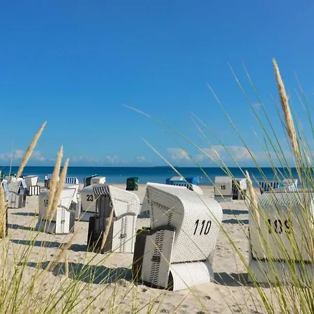 Lägenhet Haus 4 Jahreszeiten- Sommer Mit Terrasse Und Bio-kamin Karlshagen
