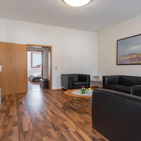 Lägenhet Haus 4 Jahreszeiten- Sommer Mit Terrasse Und Bio-kamin