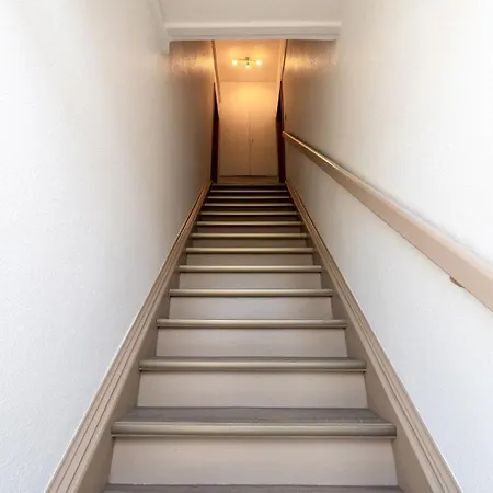 Haus 4 Jahreszeiten- Sommer Mit Terrasse Und Bio-kamin Lägenhet *