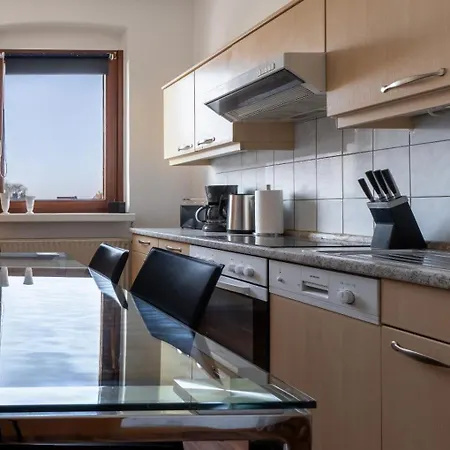 Lägenhet Haus 4 Jahreszeiten- Sommer Mit Terrasse Und Bio-kamin